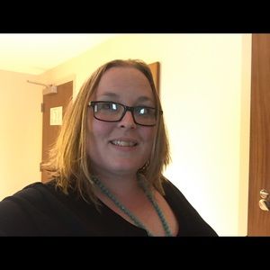 Meet your Posher, Helen